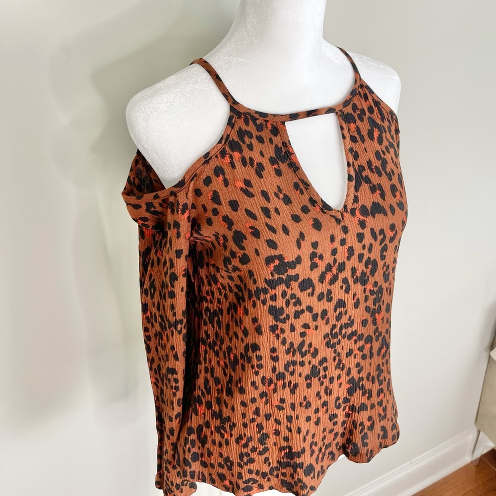 Cold Shoulder Top - Picture 12 of 16